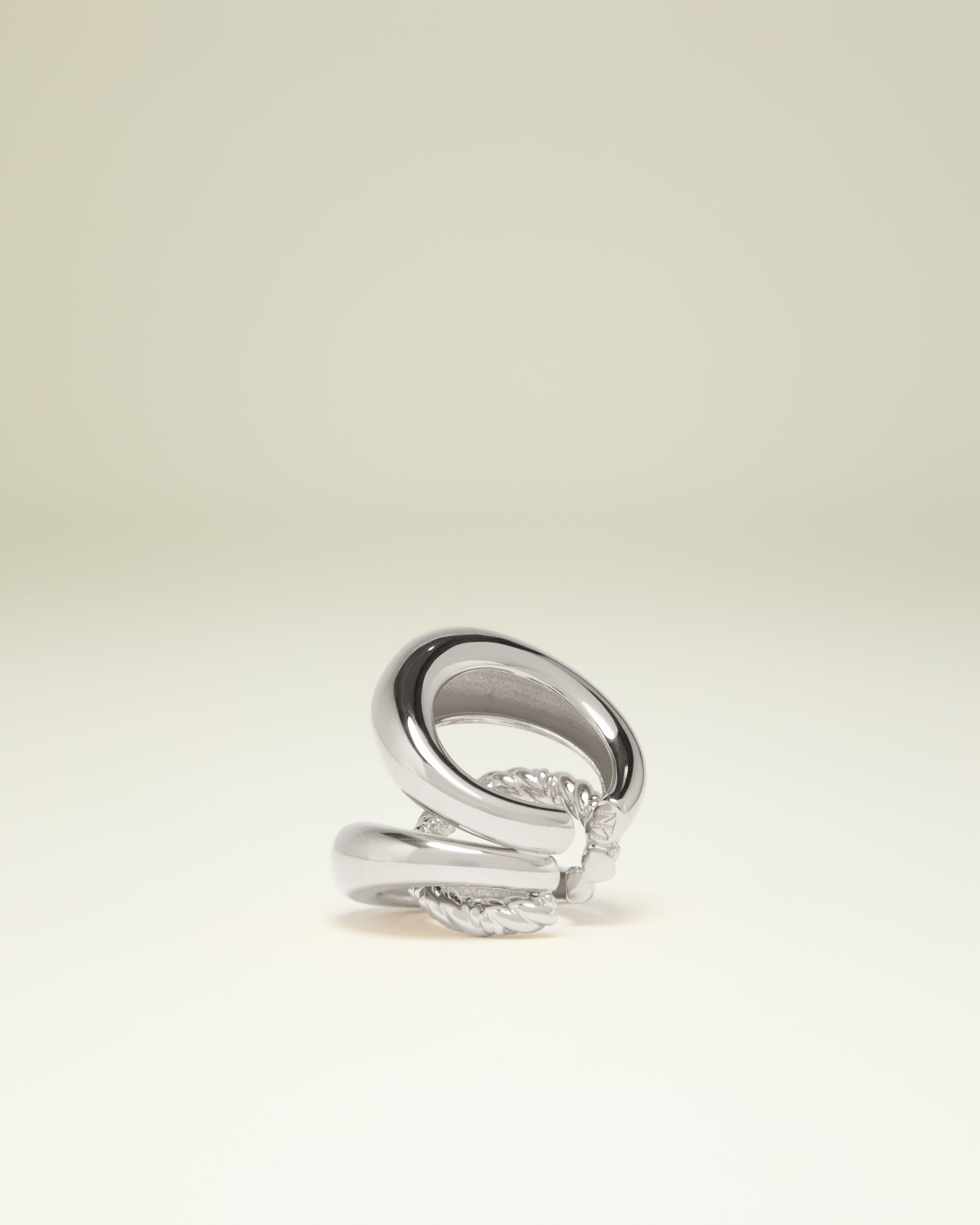 Ear cuff Cross