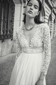 Robe de mariée en guipure et mousseline de soie