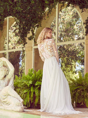 Robe de mariée en tulle brodé 3D et crêpe georgette