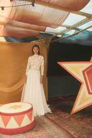 Robe de mariée en guipure et organza de soie